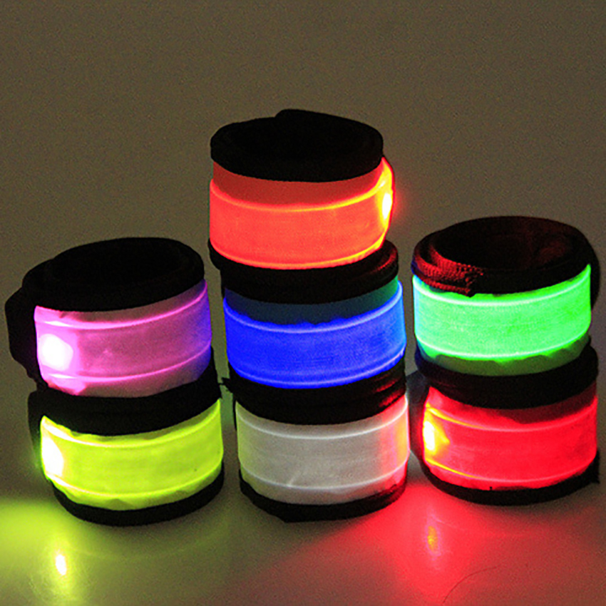 Gelang LED Menyala untuk Pria  - Running Gear Of The Year ulasan dan harga
